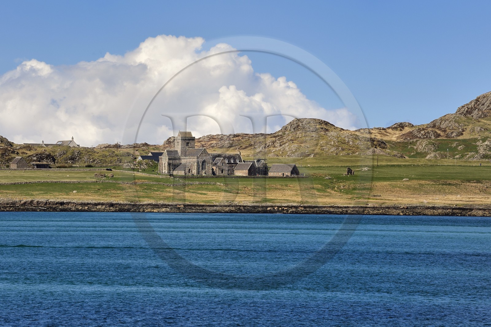 United Kingdom, Scotland, Highland, Inner Hebrides, Isle of Iona facing the Isle of Mull, Iona Abbey on the sea side