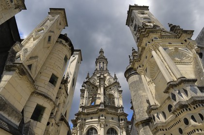 France, Loir et Cher (41), Vallée de la Loire classée Patrimoine Mondial de l' UNESCO, château de Chambord, la lanterne de la terrasse du toit