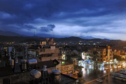 Vietnam, province de Lao Cai, ville de Lao Cai, place de la gare