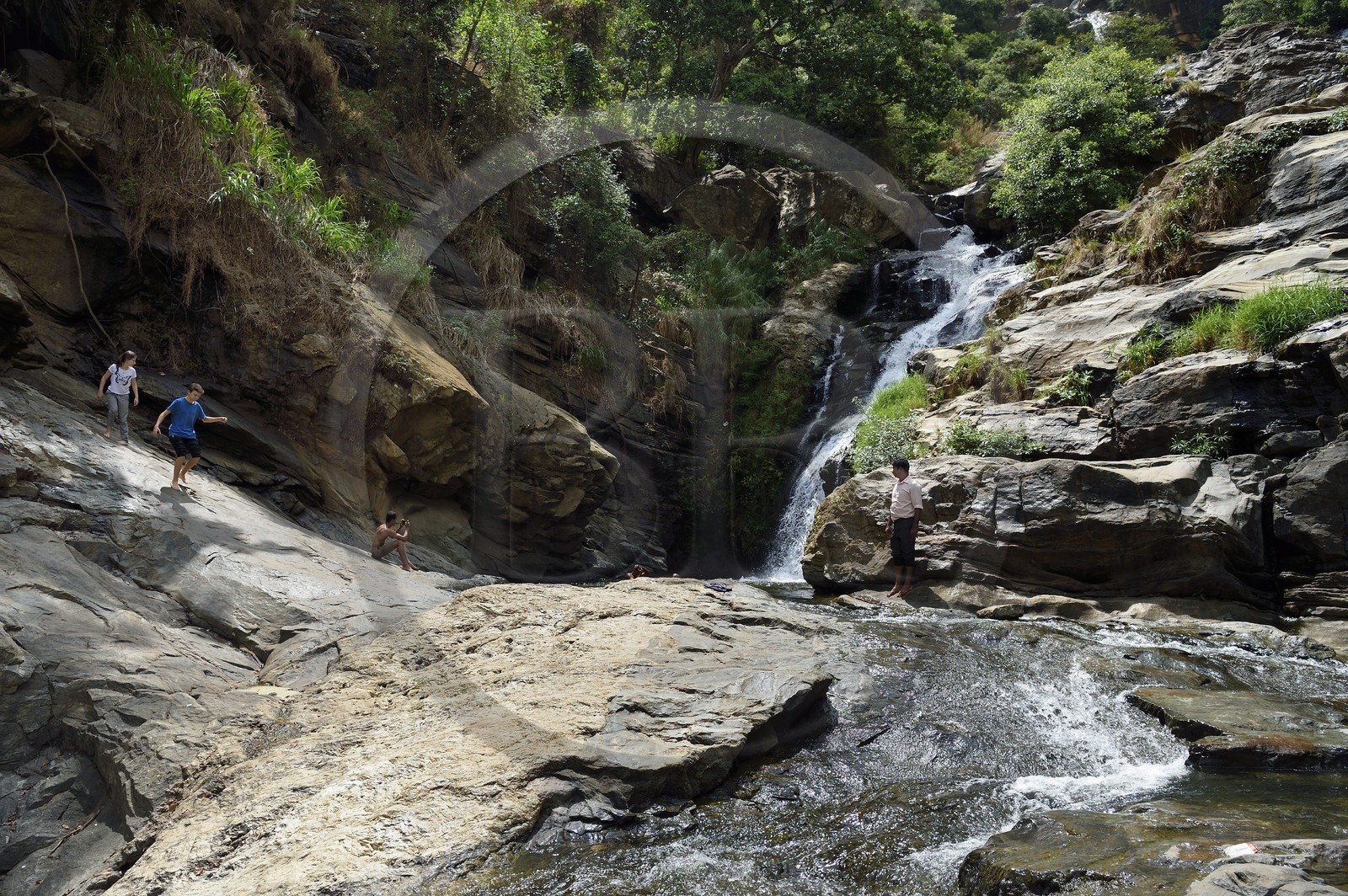 Sri Lanka, Province d'Uva, Ella, cascades de Ravana (Ravana Falls)