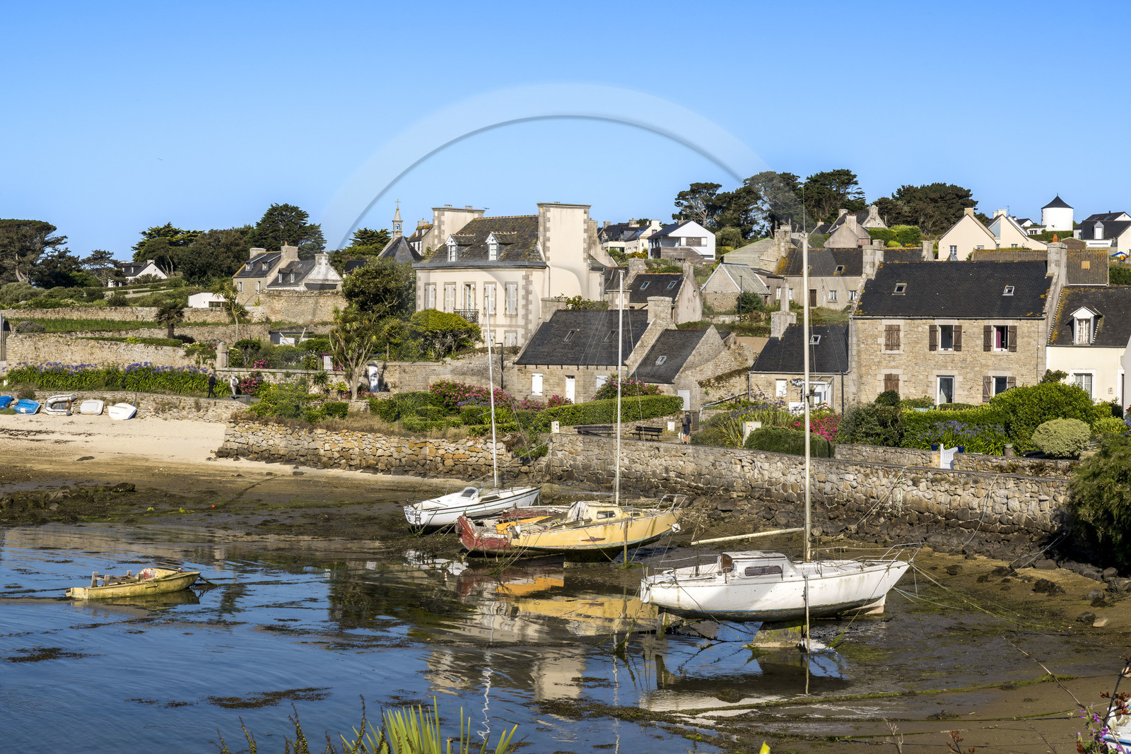 France, Finistère, Ponant Islands, Ile de Batz (Batz Island), Porz an Eog, former schooner port and shipowners' houses in the village