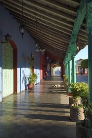 Nicaragua, Granada, maisons coloniales sur la Plaza de la Independencia
