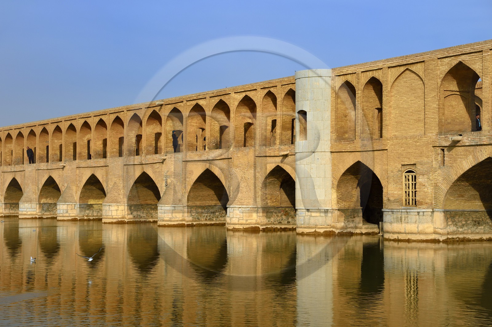 Iran, province d'Ispahan, Ispahan, Si-o-se Pol ou pont aux trente-trois arches