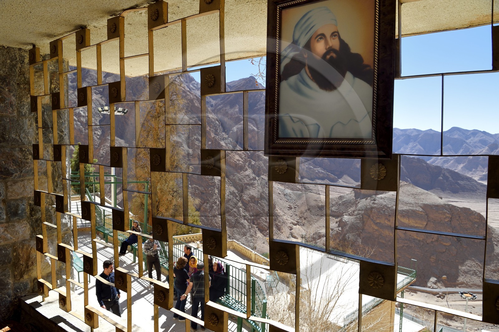 Iran, Province de Yazd, temple du feu de Chak Chak qui est un haut lieu de pélérinage pour les Zoroastriens, portrait de Zarathushtra (Zoroastre)