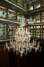 France, Moselle (57), Saint-Louis-les-Bitche, musée de la Cristallerie Saint-Louis, lustre en cristal géant