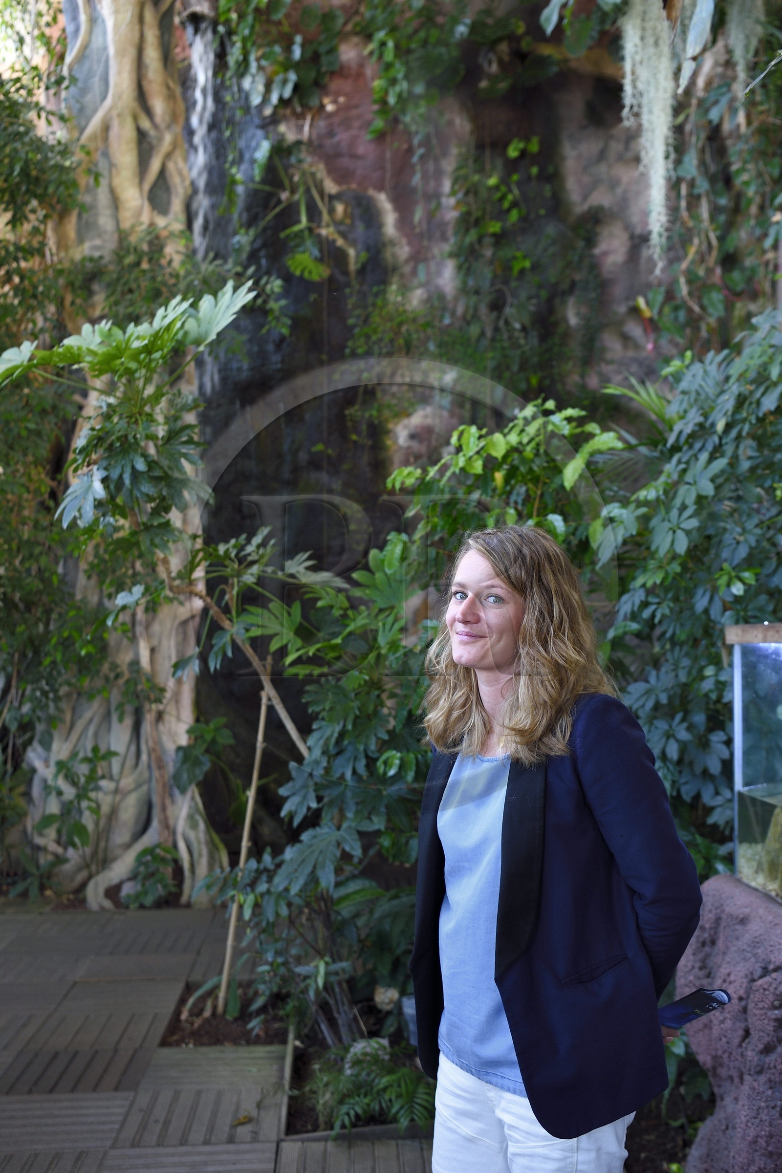 France, Charente-Maritime (17), La Rochelle, Ambre Bénier Coutant, Directrice Générale de l'Aquarium La Rochelle, Mention obligatoire, dans la serre tropicale