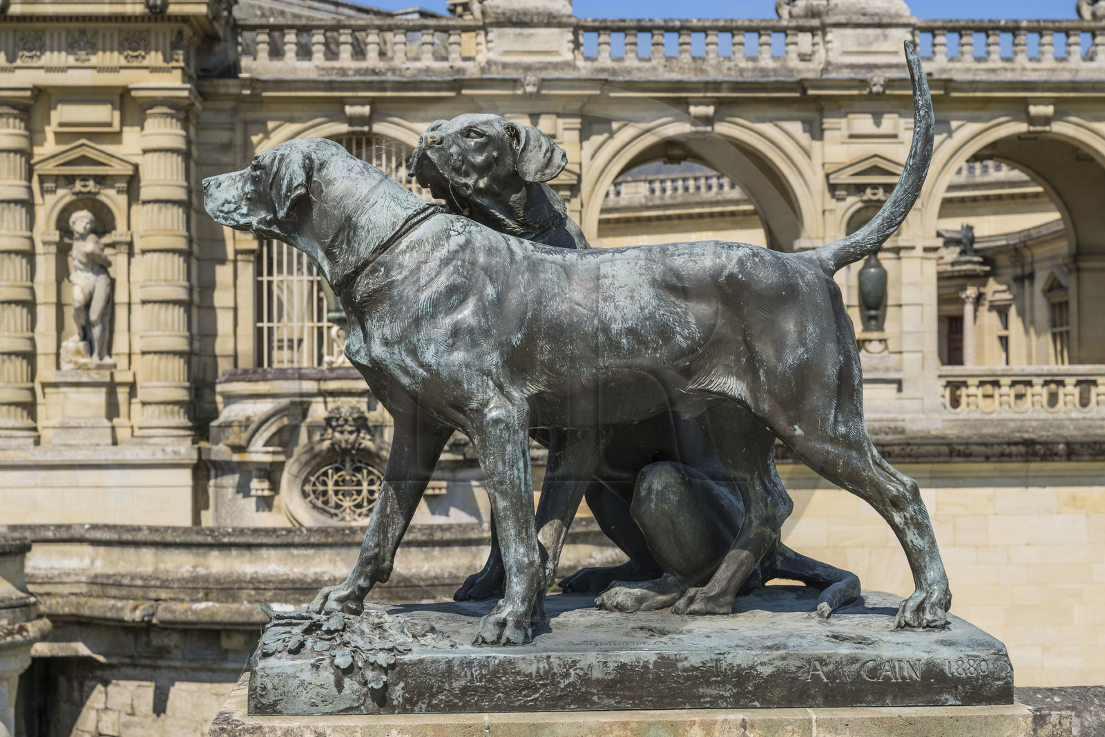 France, Oise, Chantilly, the castle of Chantilly and the Condé museum, terrace of the Constable, hunting dog statue by the sculptor Auguste Cain