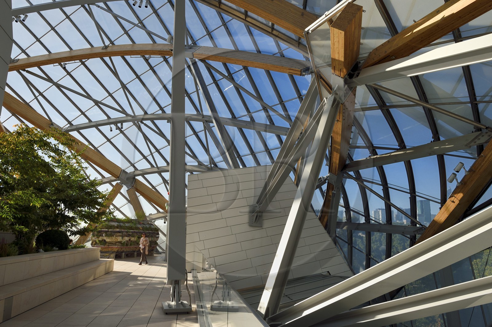 France, Paris (75), la Fondation Louis Vuitton de l'architecte Frank Gehry (Demande d'autorisation nécessaire avant publication)