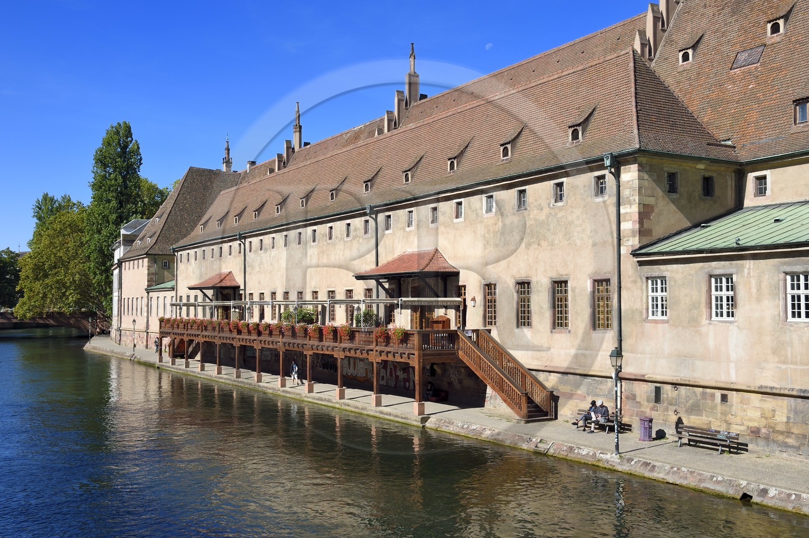 France, Bas-Rhin (67), Strasbourg, vieille ville classée Patrimoine Mondial de l'UNESCO, les bords de l'ill, l'Ancienne Douane