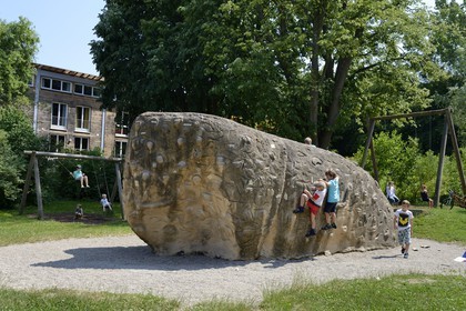Germany, Baden-Wurttemberg, Freiburg im Breisgau, ecological Vauban quarter, playground