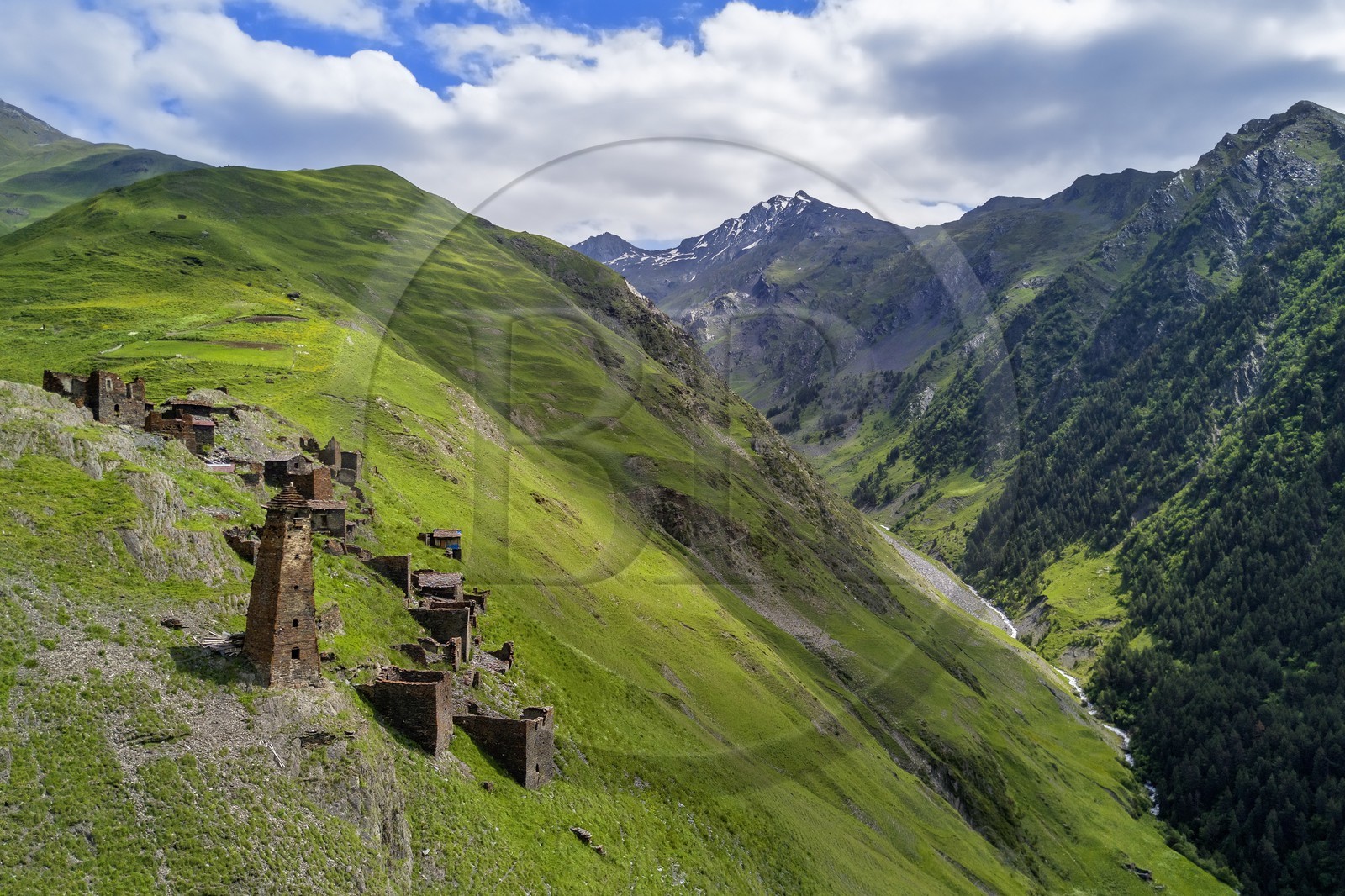Georgia, Kakheti, Tusheti National Park, Alazani River Valley in the mountains of Pirikiti, hilltop village of Kvavlo over Dartlo (aerial view).