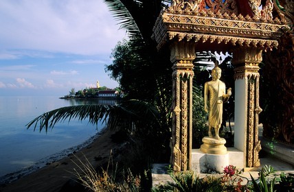 Thaïlande, golfe de Siam, île de Ko Samui, Ko Faan, petit temple près du temple du Big Buddha
