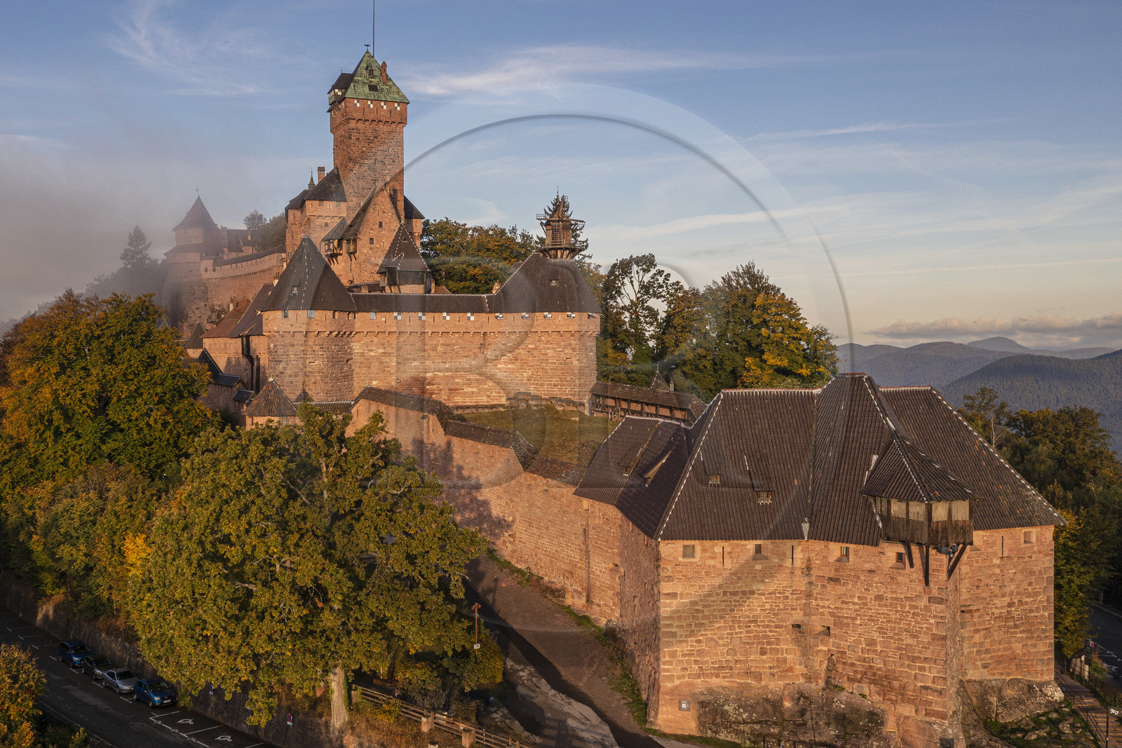 France, Bas-Rhin (67), Orschwiller, le chateau du Haut-Koenigsbourg (vue aérienne)
