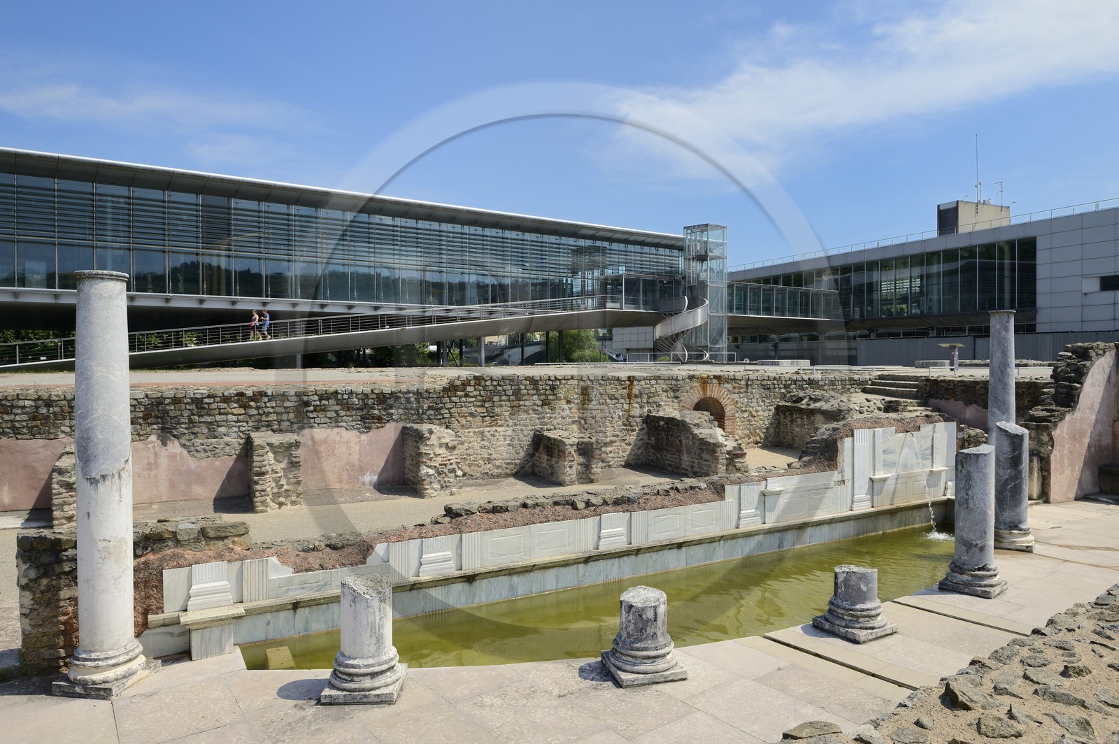 France, Rhône (69), Saint-Romain-en-Gal, le site archéologique du musée gallo-romain de Saint-Romain-en-Gal, latrines des thermes des Lutteurs
