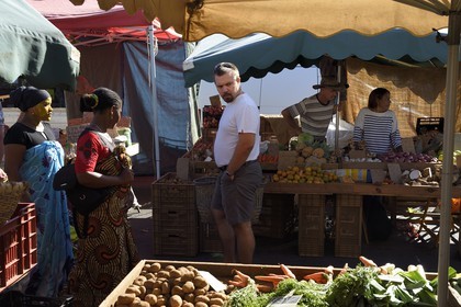 France, Ile de la Reunion, Saint-Pierre, le marché du samedi, femmes de Mayotte