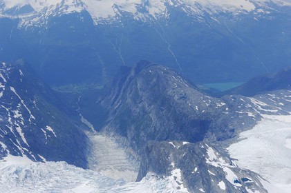 Norway, Sogn og Fjordane, Jostedalsbreen and Briksdalbreen glacier (aerial view)