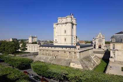 France, Val-de-Marne (94), Vincennes, le château de Vincennes, la Tour du Village et le donjon et la Sainte Chapelle
