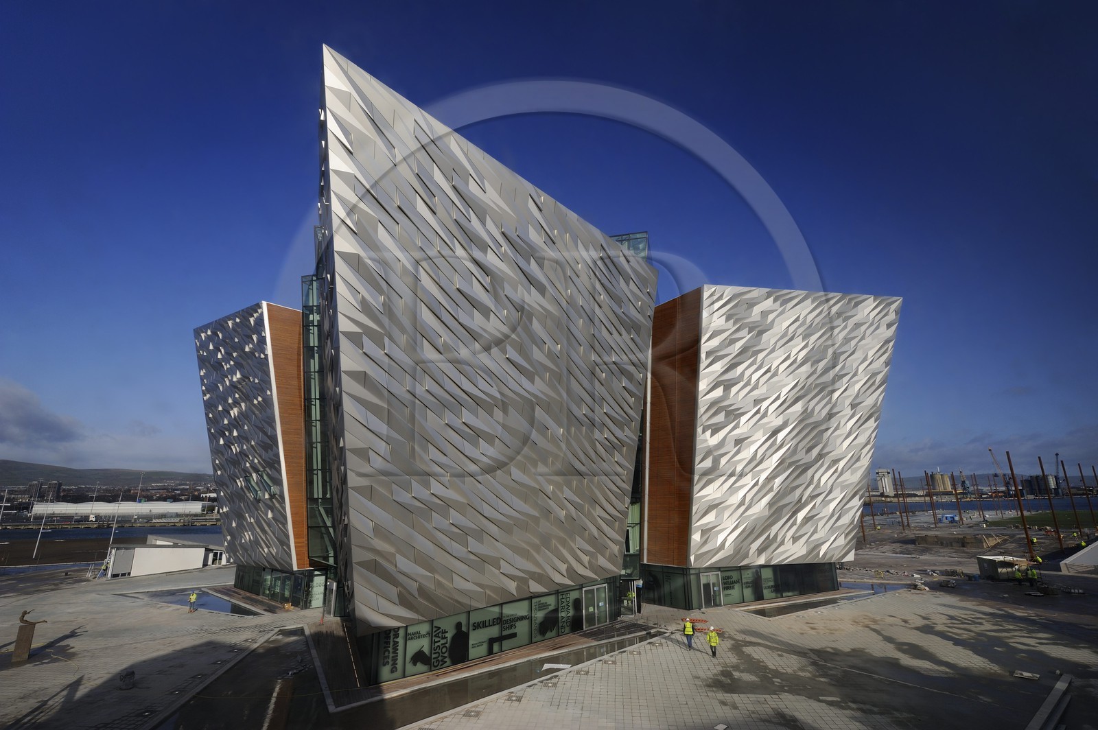 Royaume-Uni, Irlande du Nord, Belfast, quartier des docks de Queen's Island, le centre Titanic Belfast Experience