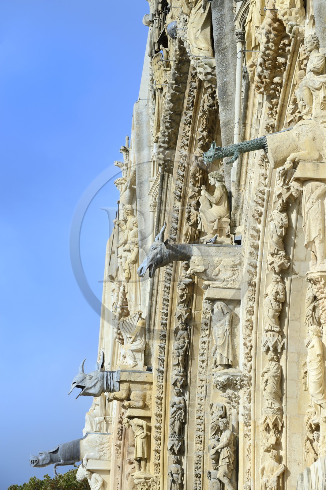 France, Marne (51), Reims, la cathédrale Notre-Dame de Reims, classée Patrimoine Mondial de l'UNESCO, gargouilles sur la facade occidentale