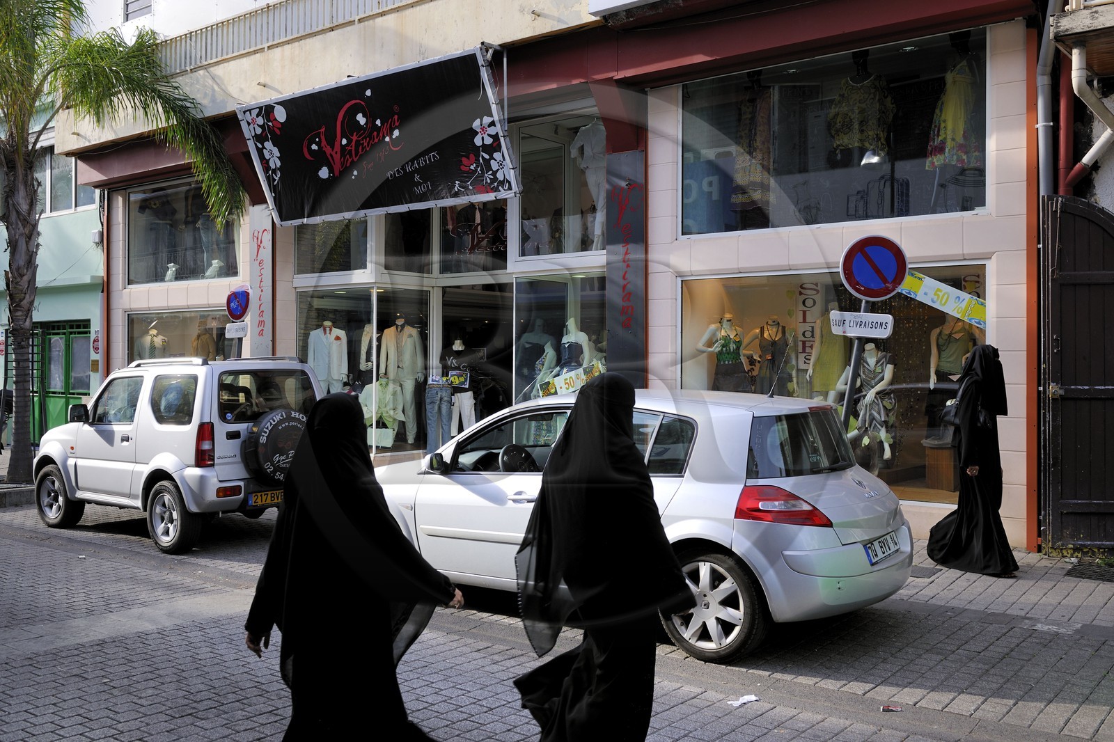 France, Reunion island (French overseas department), Saint-Pierre, veiled muslim women in the main street