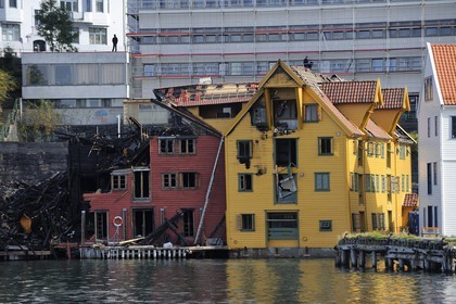 Norvège, Hordaland, Bergen, maison en bois historique après un incendie dans le quartier de Skutetiken