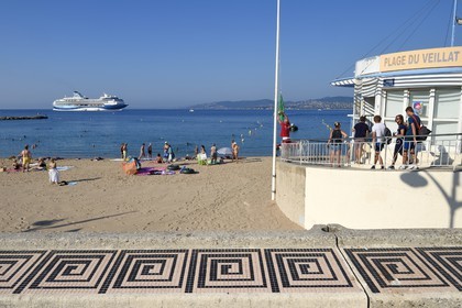 France, Var, Saint-Raphael, Promenade René Coty, Veillat beach
