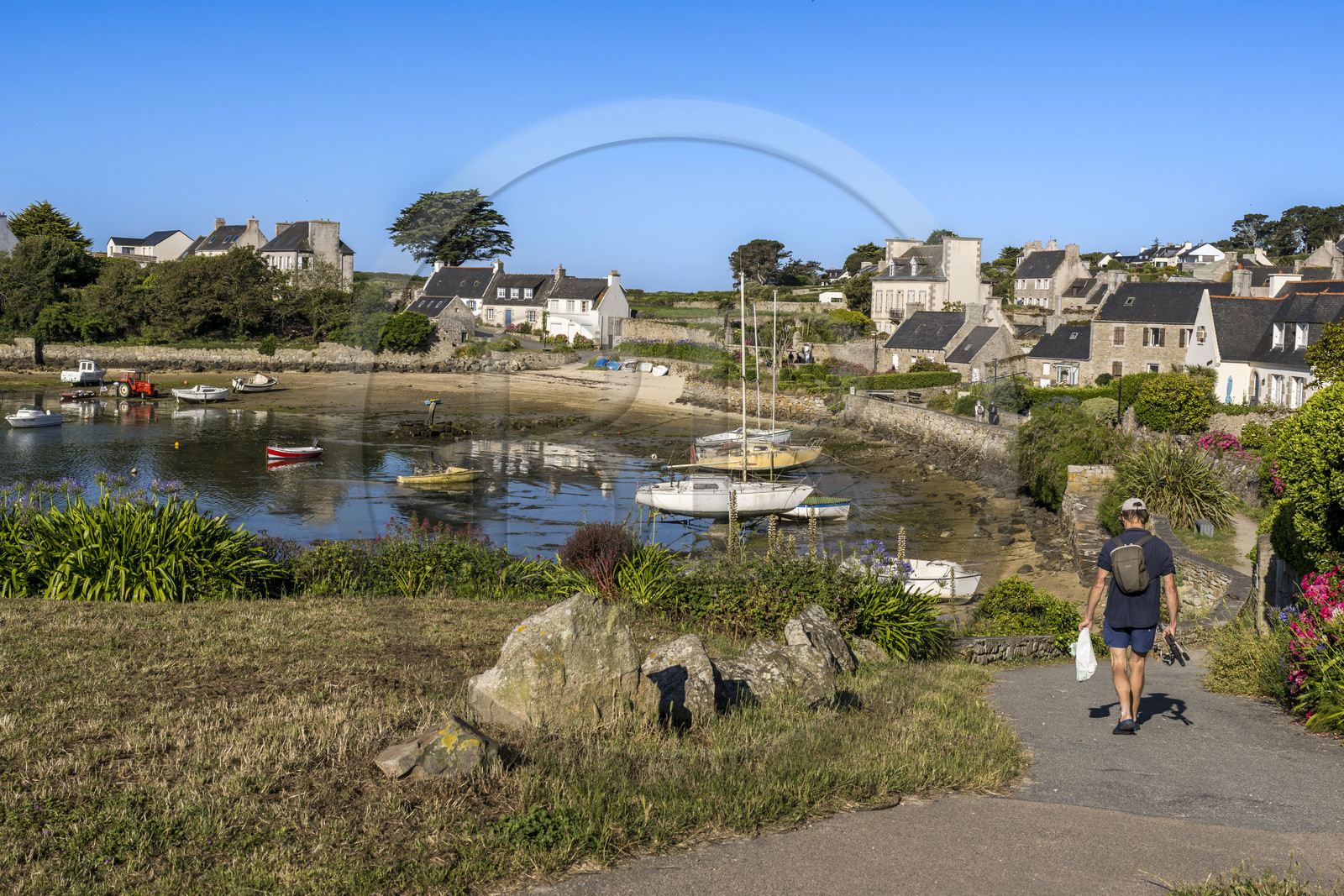 France, Finistère (29), Iles du Ponant, Ile de Batz, Porz an Eog, ancien port des goélettes et maisons d'armateurs dans le Bourg