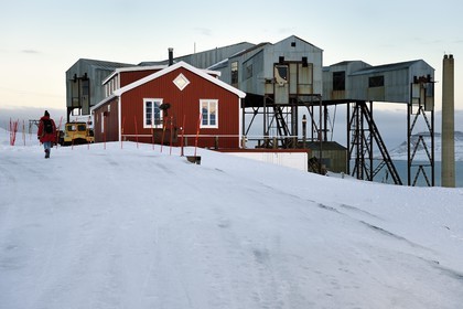 Norway, Svalbard, Spitzbergen, Longyearbyen, Taubanesentralen, abandoned central cableway building used for transporting coal in carts from the mines to the harbour