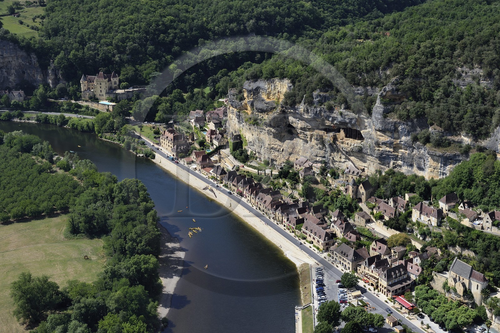 France, Dordogne, Perigord Noir, Dordogne Valley, La Roque Gageac, labelled Les Plus Beaux Villages de France (The Most Beautiful Villages of France), the village between the cliffs and the Dordogne river (aerial view)
