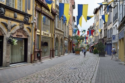 France, Haute-Loire (43), Le Puy-en-Velay, étape classée Patrimoine Mondial de l'UNESCO dans le cadre des chemins de Compostelle, ville Basse, rue Pannessac
