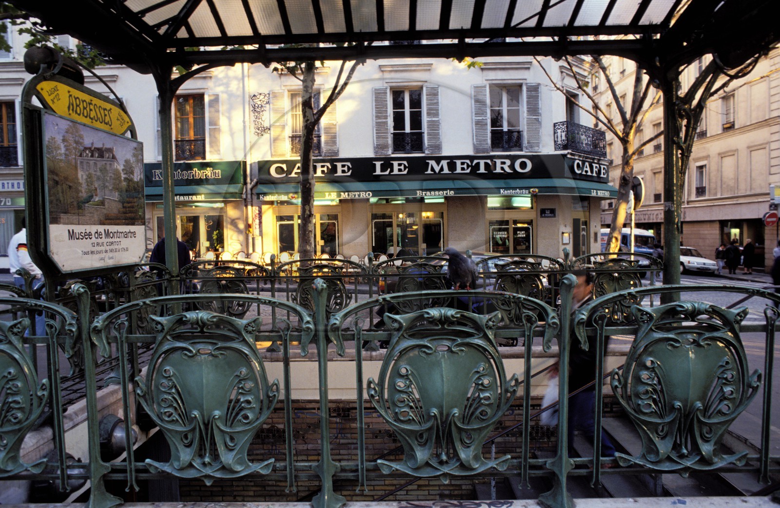 France, Paris (75), Place des Abbesses