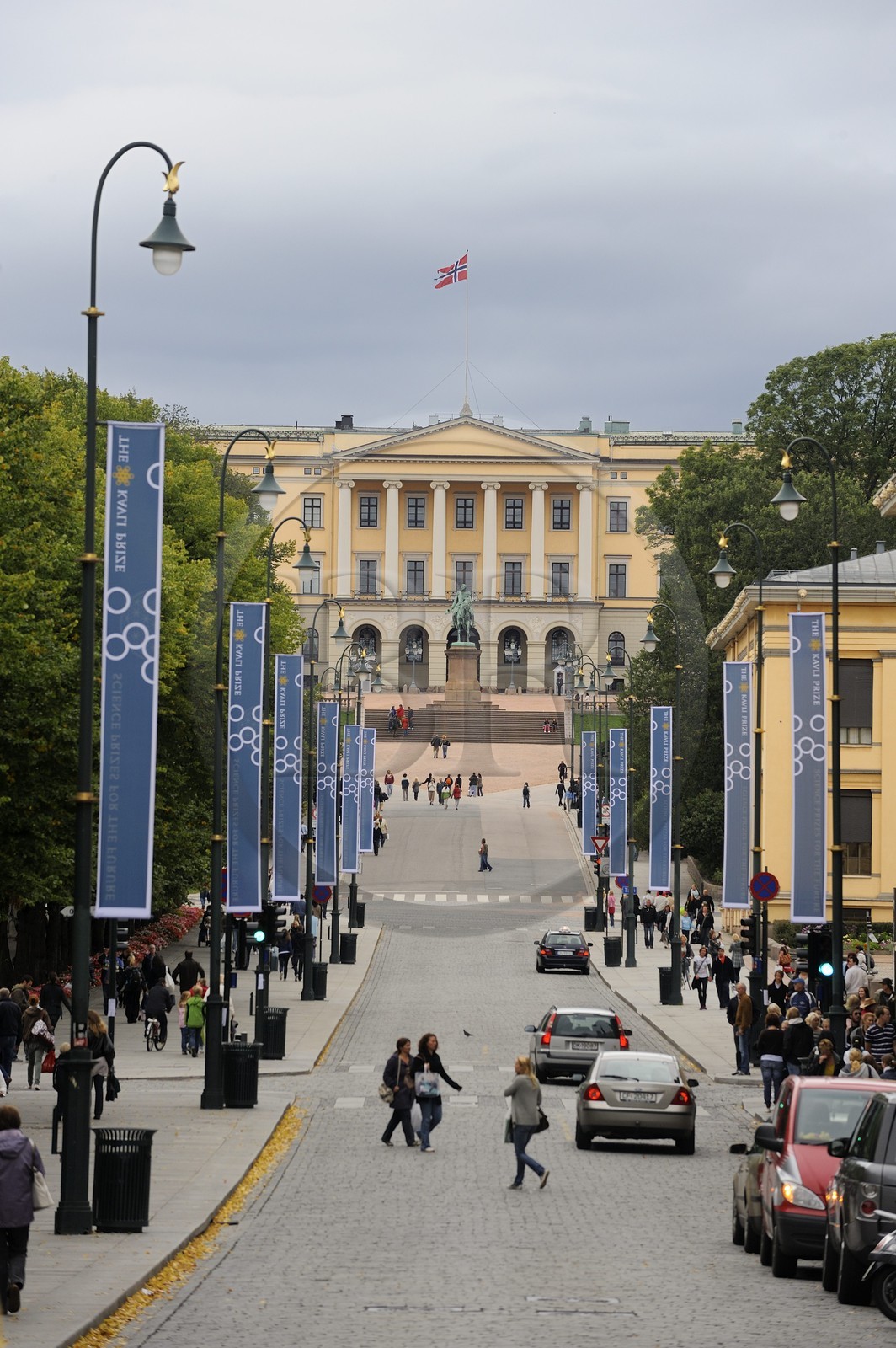 Norvège, Oslo, le Palais Royal au bout de la Karl Johans Gate