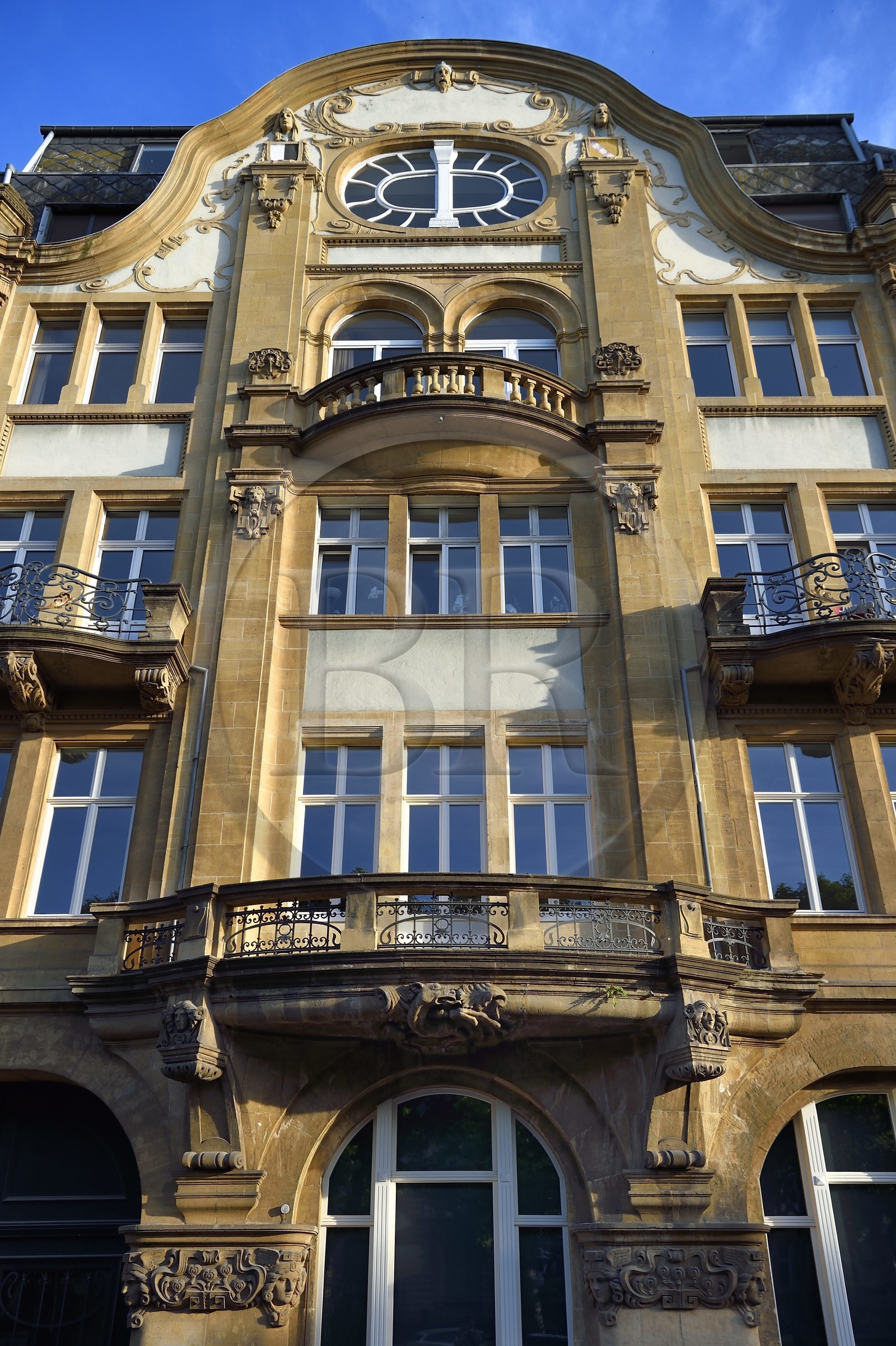 France, Moselle (57), Metz, quartier impérial, immeuble Jugendstil au 19 de l'avenue Foch