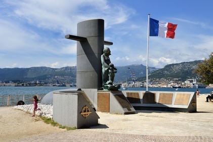France, Var (83), Toulon, monument national à la mémoire des sous-mariniers dans le jardin de la Tour royale