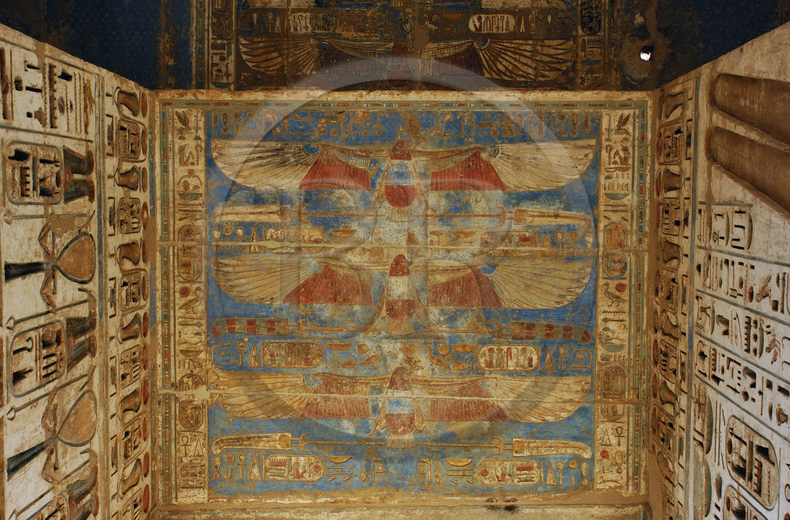 Egypte, Haute Egypte, vallée du Nil, environs de Louxor, nécropole thébaine classée Patrimoine Mondial de l'UNESCO, Thèbes Ouest, Medinet Habou, temple de Ramses III