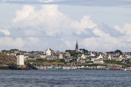 France, Finistère (29), Le Conquet et le phare de Kermorvan sur la presqu'ile de Kermorvan