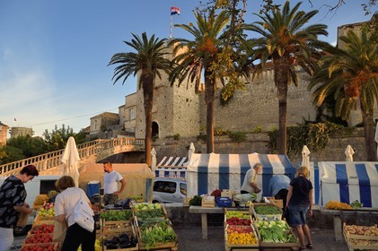 Croatia, Dalmatia, Korcula Island, Korcula Town, vegetable market at the foot of the southern gate