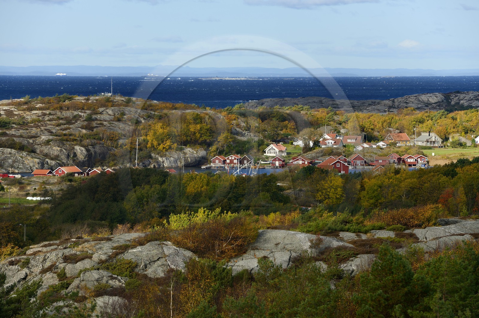 Sweden, Västra Götaland, Koster Islands, Koster Sound between the north and south of the island seen from the Valfjäll rock, the Norwegian coast in the background