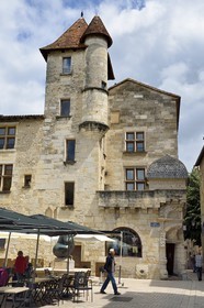 France, Dordogne (24), Périgord Blanc, Périgueux, place Saint-Louis, Hotel particulier la Maison Tenant