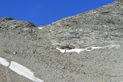 France, Alpes de Haute Provence, Uvernet Fours, Mercantour National Park, Ubaye valley,  lake tour hiking trail that climbs to the Petite Cayolle pass (2639 m)