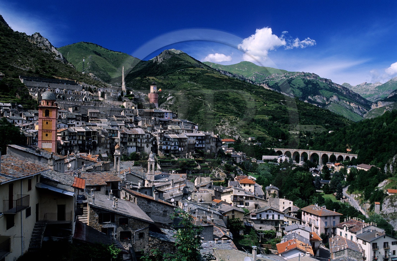 France, Alpes-Maritimes (06), vallée de la Roya, village perché de Tende
