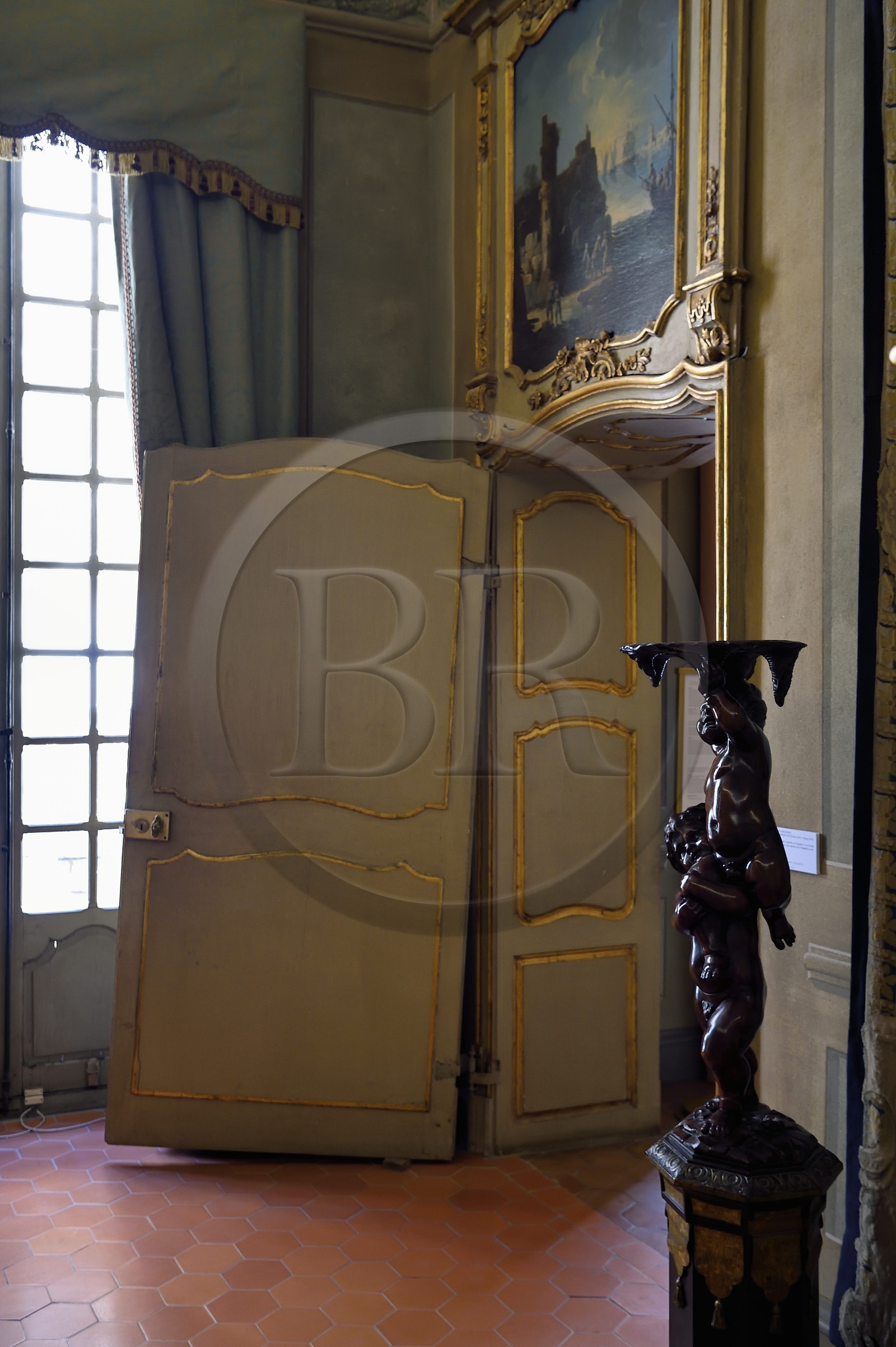France, Alpes-Maritimes, Nice, old town, Palais Lascaris mid 17th century, second floor state room, off axis inner door to avoid damaging the carpets
