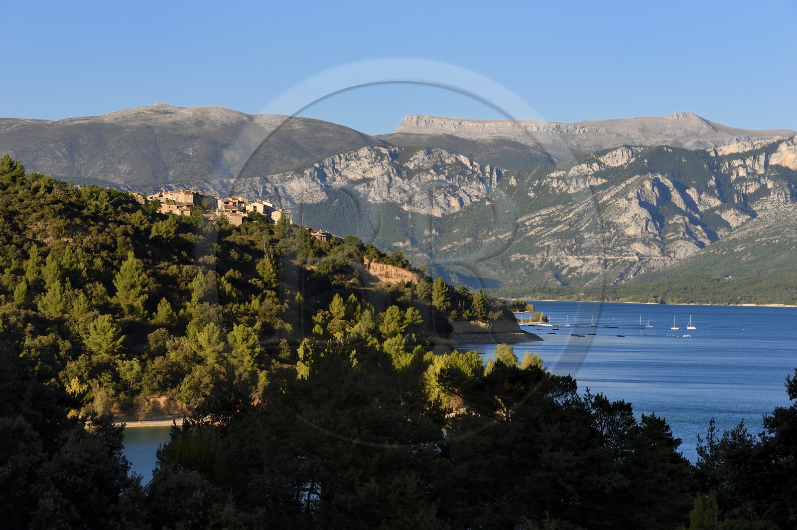 France, Alpes-de-Haute-Provence, Parc Naturel Regional du Verdon, Lake St Croix, Sainte-Croix-de-Verdon