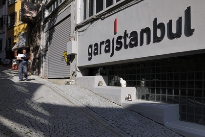 Turquie, Istanbul, quartier de Beyoglu, Garajistanbul, lieu des arts vivants et de la performance