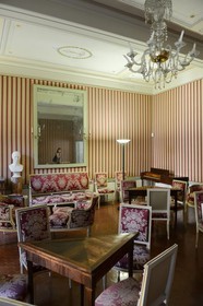 France, Corse-du-Sud (2A), Ajaccio, Musée de la Maison Bonaparte dans la maison natale de Napoléon Bonaparte, le salon de Madame Mère