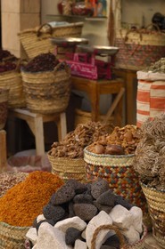 Egypt, Upper Egypt, Nile Valley, Luxor, the souk, spice stall