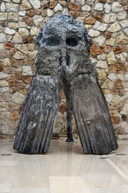 France, Var (83), Iles d'Hyères, parc national de Port Cros, Ile de Porquerolles, la Fondation Carmignac, Alicastre oeuvre de Miguel Barcelo