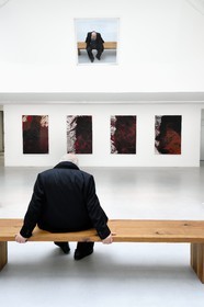 France, Paris (75), Galerie RX, Hermann Nitsch, artiste contemporain autrichien, cofondateur du mouvement Wiener Aktionismus (Actionnisme viennois)