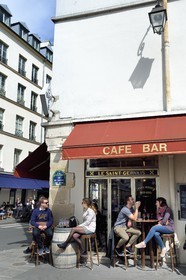 France, Paris, Café bar restaurant le Saint-Gervais rue vieille du temple