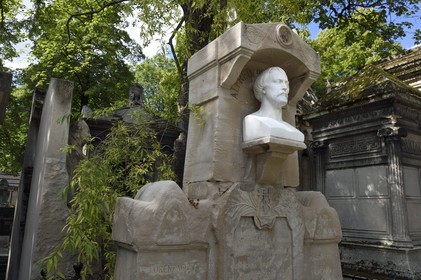 France, Paris (75), cimetière du Père-Lachaise, la tombe de Alfred de Musset
